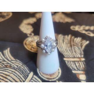 Pearl Diamond Ring Size 7